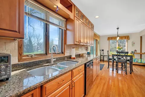 Kitchen - 108 Deerpath Dr, Minooka, IL 60447 photo 2 of 5