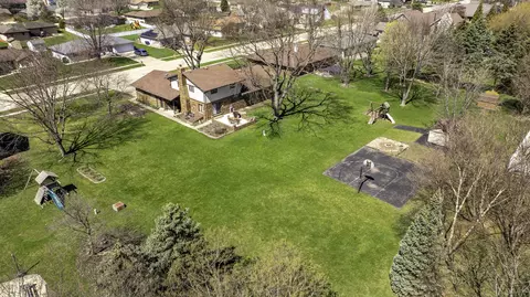 View/Area - 108 Deerpath Dr, Minooka, IL 60447 photo 2 of 7