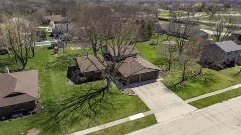 View/Area - 108 Deerpath Dr, Minooka, IL 60447 photo 1 of 7