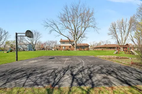 Exterior - 108 Deerpath Dr, Minooka, IL 60447 photo 7 of 9