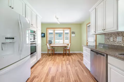 Kitchen - 913 S Mitchell Ave, Elmhurst, IL 60126 photo 3 of 3