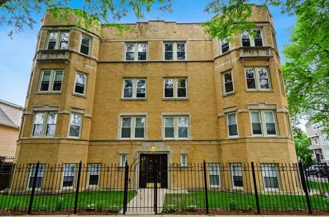 4105 N Lawndale Ave #301, Chicago, IL 60618