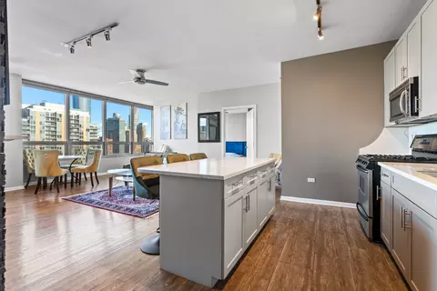 Kitchen - 701 S Wells St #2302, Chicago, IL 60607 photo 1 of 2