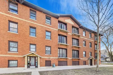 106 S Scoville Ave #1B, Oak Park, IL 60302