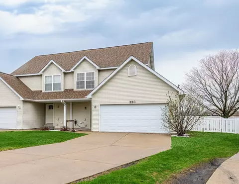 223 Huntington Ct, Shorewood, IL 60404