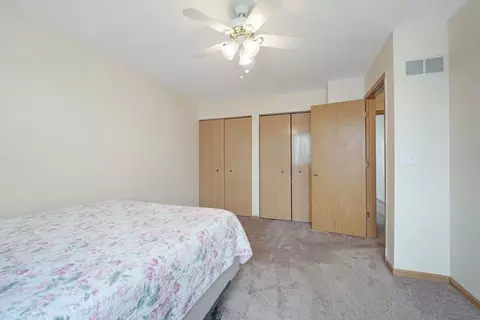 Bedroom - 900 Symphony Dr, Aurora, IL 60504 photo 4 of 5