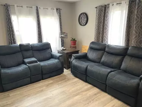Living - 2409 Chestnut Ln, Morris, IL 60450 photo 3 of 3