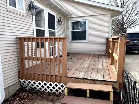 Exterior - 2409 Chestnut Ln, Morris, IL 60450 photo 2 of 4