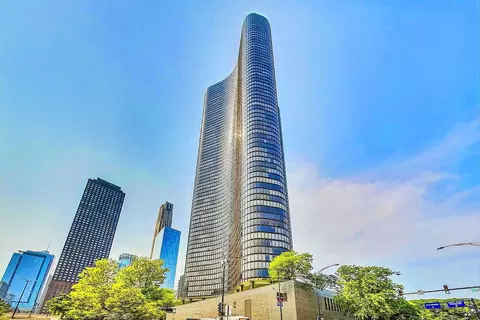 505 N Lake Shore Dr #1605, Chicago, IL 60611