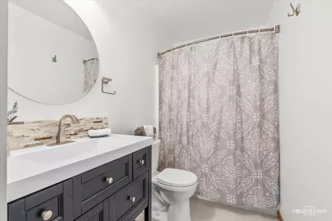 Bath - 24150 Golden Sunset Dr, Plainfield, IL 60585 photo 2 of 2