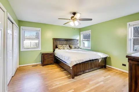 Bedroom - 5010 Palm St, Mchenry, IL 60051 photo 1 of 5