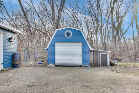 Exterior - 5010 Palm St, Mchenry, IL 60051 photo 12 of 13