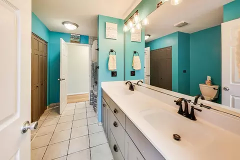 Bath - 5010 Palm St, Mchenry, IL 60051 photo 1 of 2
