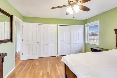 Bedroom - 5010 Palm St, Mchenry, IL 60051 photo 2 of 5