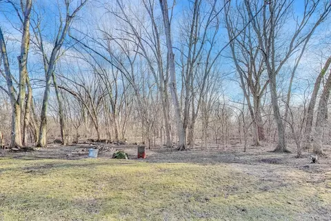 Exterior - 5010 Palm St, Mchenry, IL 60051 photo 9 of 13