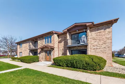 6056 S Keating Ave #2E, Chicago, IL 60629