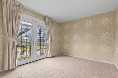 Bedroom - 4319 Phyllis Dr, Northbrook, IL 60062 photo 1 of 4