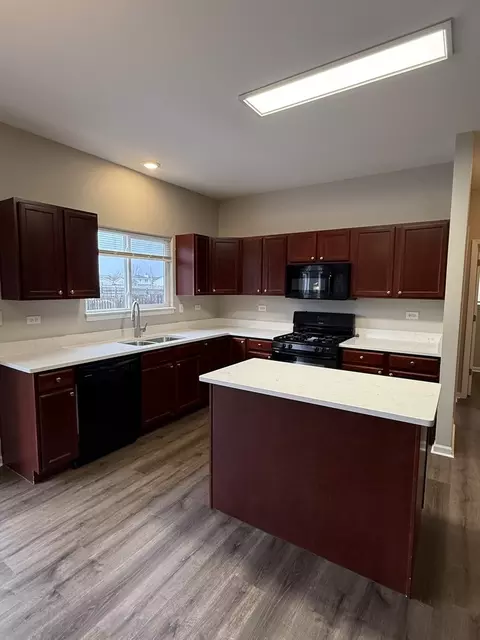 Kitchen - 1617 Stanton Ln, Plainfield, IL 60586 photo 2 of 5