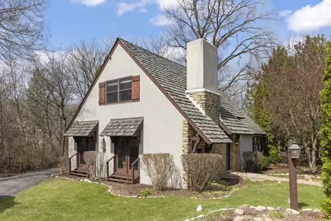 1205 E Bonner Rd, Wauconda, IL 60084