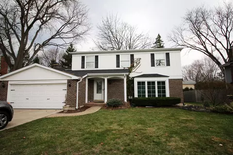 1017 Mayfair Dr, Libertyville, IL 60048