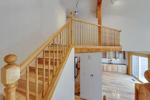 Entry Way - 456 Harmony Dr, Wheeling, IL 60090 photo 1 of 2