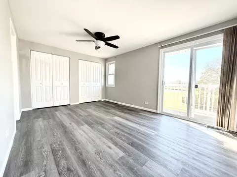 747 Cove Ct, Bartlett, IL 60103 photo 9