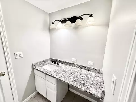 747 Cove Ct, Bartlett, IL 60103 photo 15