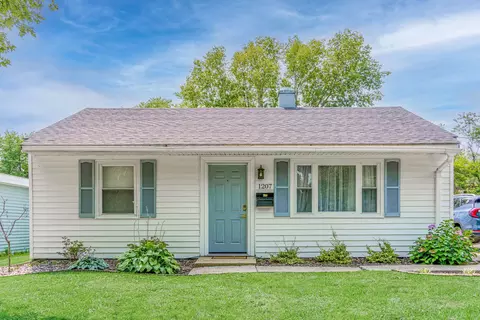 1207 S Anderson St, Urbana, IL 61801