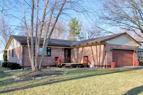 1652 Hilda Dr, Lake Holiday, IL 60548