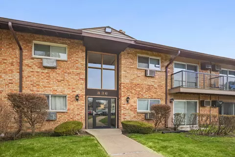 836 E Old Willow Rd #209, Prospect Heights, IL 60070