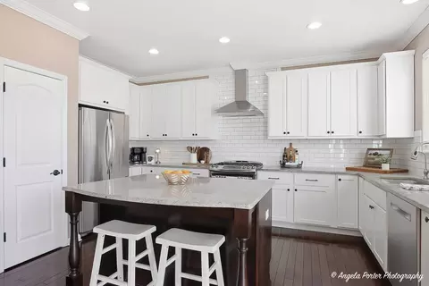 Kitchen - 3201 Christopher Ct, Johnsburg, IL 60051 photo 2 of 4