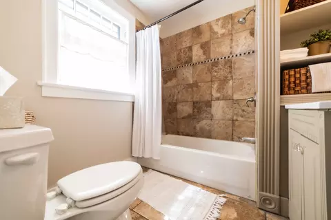Bath - 489 Division St, Elgin, IL 60120 photo 2 of 3