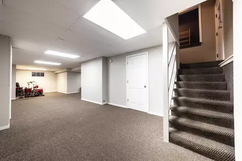 Entry Way - 489 Division St, Elgin, IL 60120 photo 7 of 7