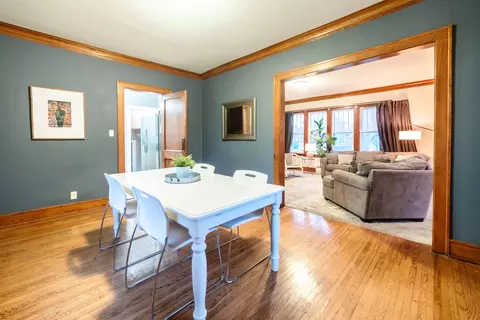 Dining - 489 Division St, Elgin, IL 60120 photo 2 of 2