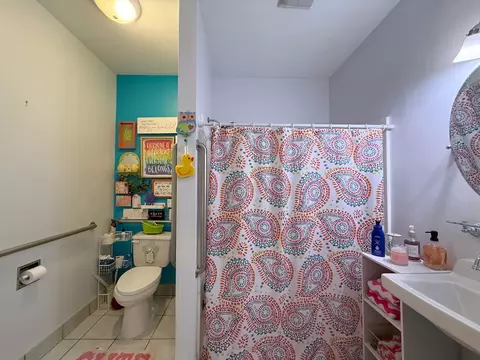 Bath - 621 24th Ave, Moline, IL 61265 photo 1 of 2