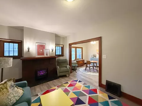 Living - 621 24th Ave, Moline, IL 61265 photo 1 of 4