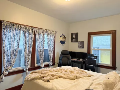 Bedroom - 621 24th Ave, Moline, IL 61265 photo 2 of 3