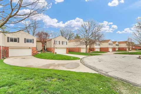 Exterior - 29 Fields East Dr #0, Champaign, IL 61822 photo 2 of 15