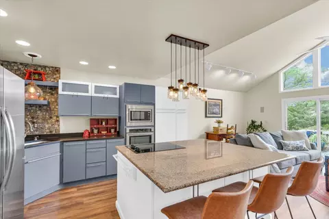 Kitchen - 29 Fields East Dr #0, Champaign, IL 61822 photo 2 of 5