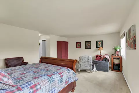 Bedroom - 29 Fields East Dr #0, Champaign, IL 61822 photo 3 of 6