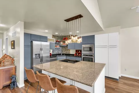 Kitchen - 29 Fields East Dr #0, Champaign, IL 61822 photo 1 of 5