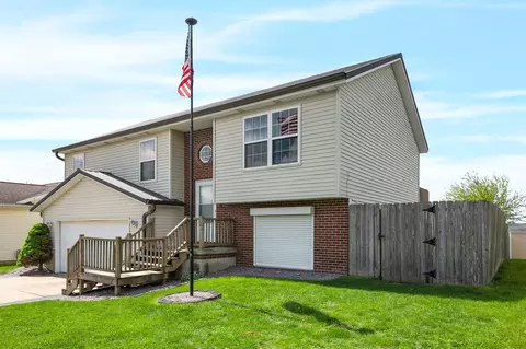 Exterior - 6 Fuller Ct, Bloomington, IL 61705 photo 2 of 4