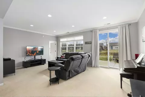 Living - 2497 Rolling Ridge Ln, Elgin, IL 60124 photo 2 of 3