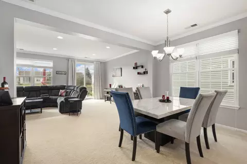 Dining - 2497 Rolling Ridge Ln, Elgin, IL 60124 photo 4 of 4