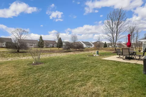Exterior - 2497 Rolling Ridge Ln, Elgin, IL 60124 photo 4 of 6