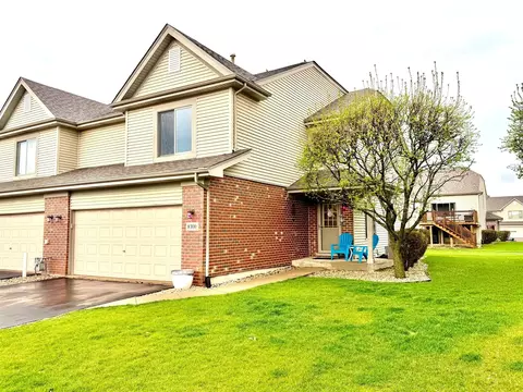 8300 Auburn Ln, Frankfort, IL 60423