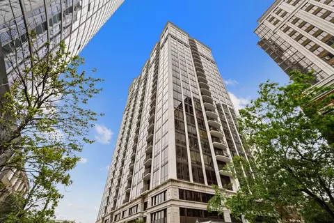 233 E 13th St #1910, Chicago, IL 60605