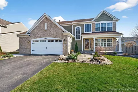 9934 Bedford Dr, Huntley, IL 60142