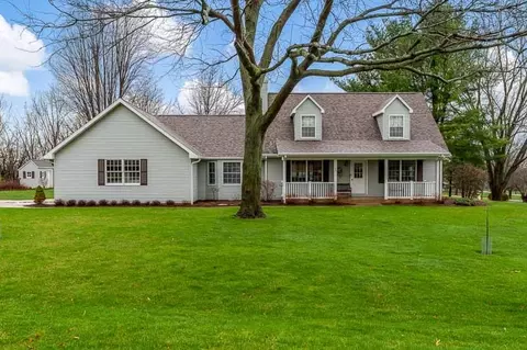 11548 Chatt Ct, Roscoe, IL 61073