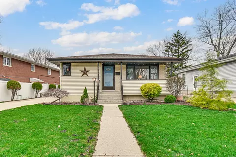 18538 Oakley Ave, Lansing, IL 60438